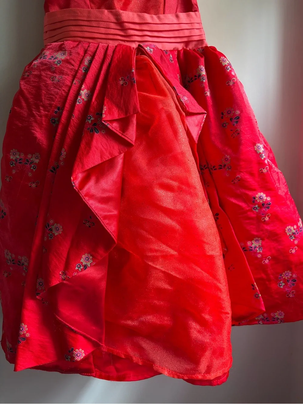 Disney Parks Elena Avalor Red Floral Costume Dress Girls Size S 8A Princess Gown